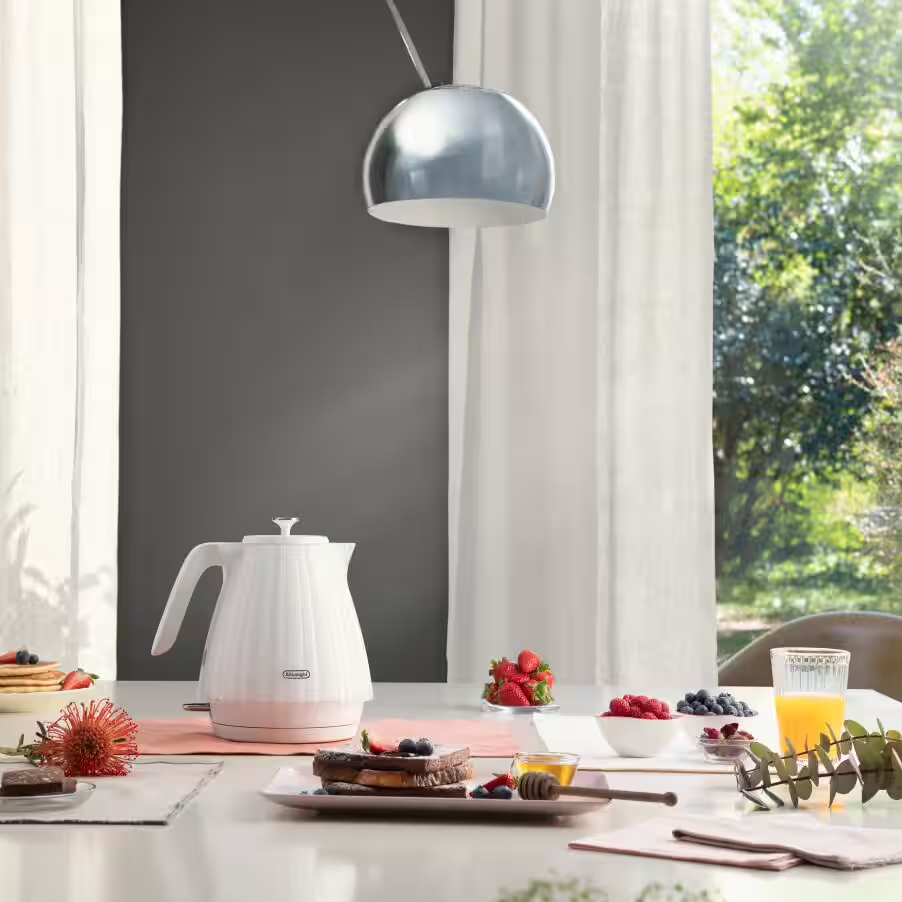 Ballerina Opaline White Kettle 6 Ballerina Opaline White Kettle