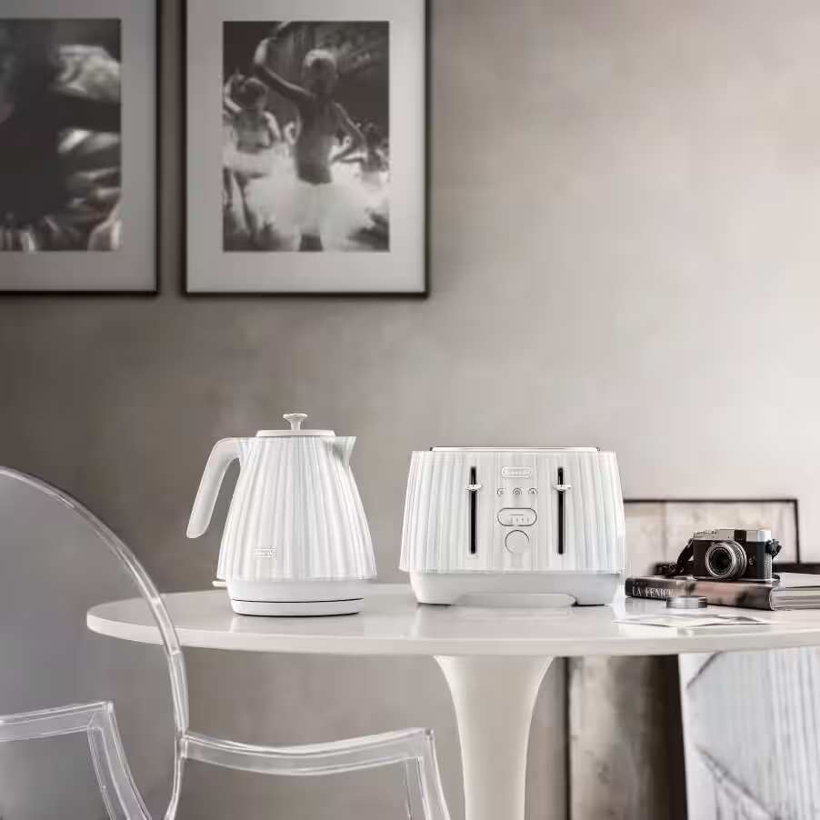 Ballerina 4 slice Opaline White Toaster
