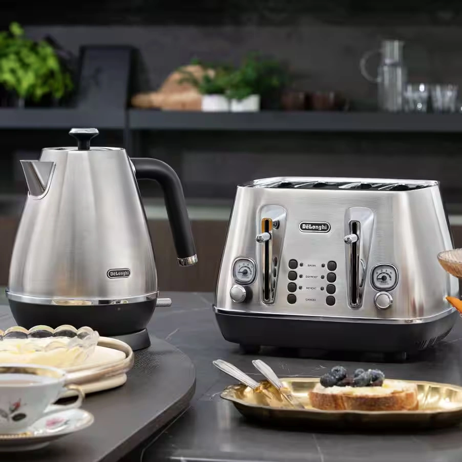 Distinta X Silver Stainless Steel Kettle