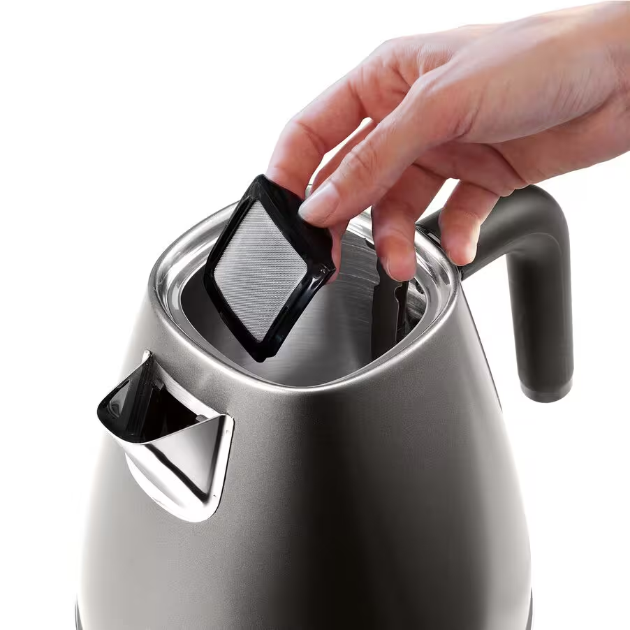 Distinta X Kettle in Titanium 3 Distinta X Kettle in Titanium