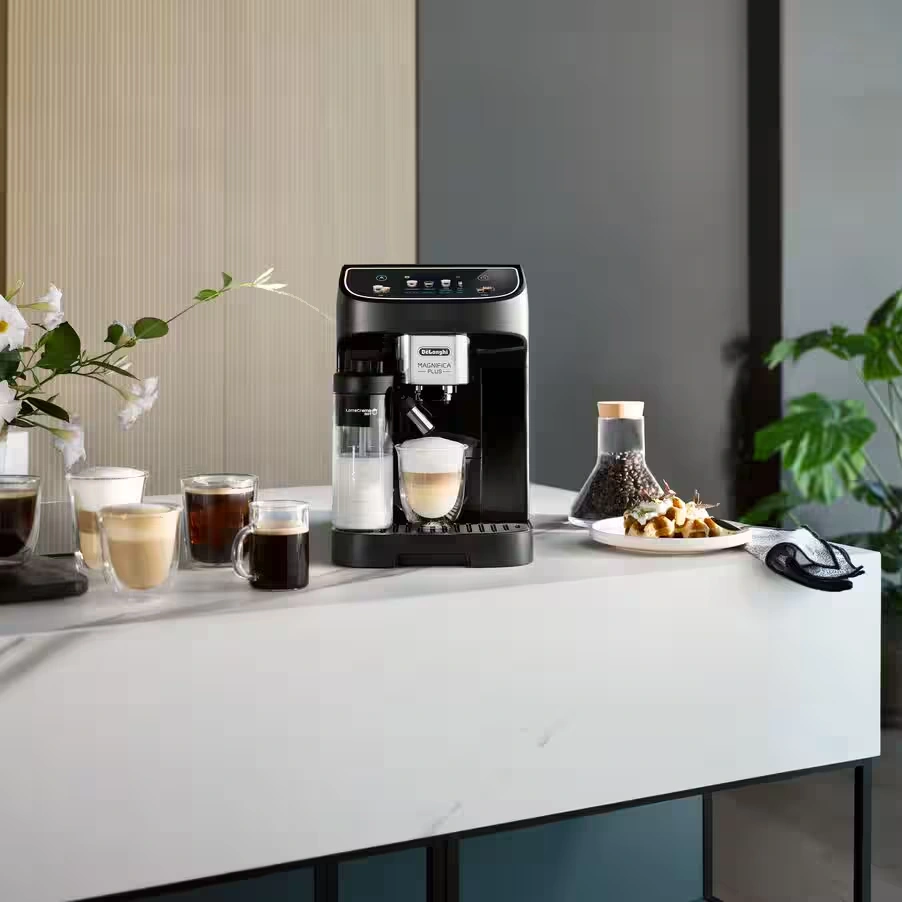 Magnifica Plus Bean to Cup Coffee Machine - Black 6 Magnifica Plus Bean to Cup Coffee Machine - Black