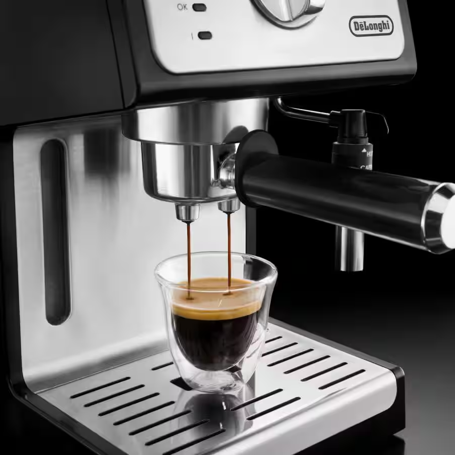 Compact Manual espresso pump coffee machine - Black & Silver